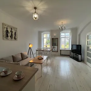 https://wroclove-tumski-2-apart.hotelswroclaw.com